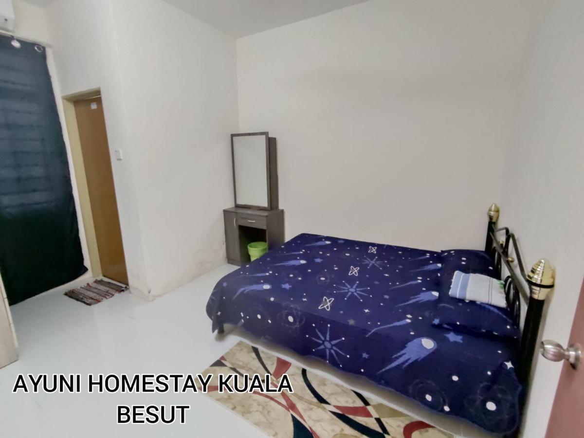 Ayuni Homestay Kuala Besut Terengganu Exterior photo